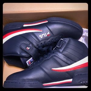 Fresh fila navy /white/Fred Men never been worn